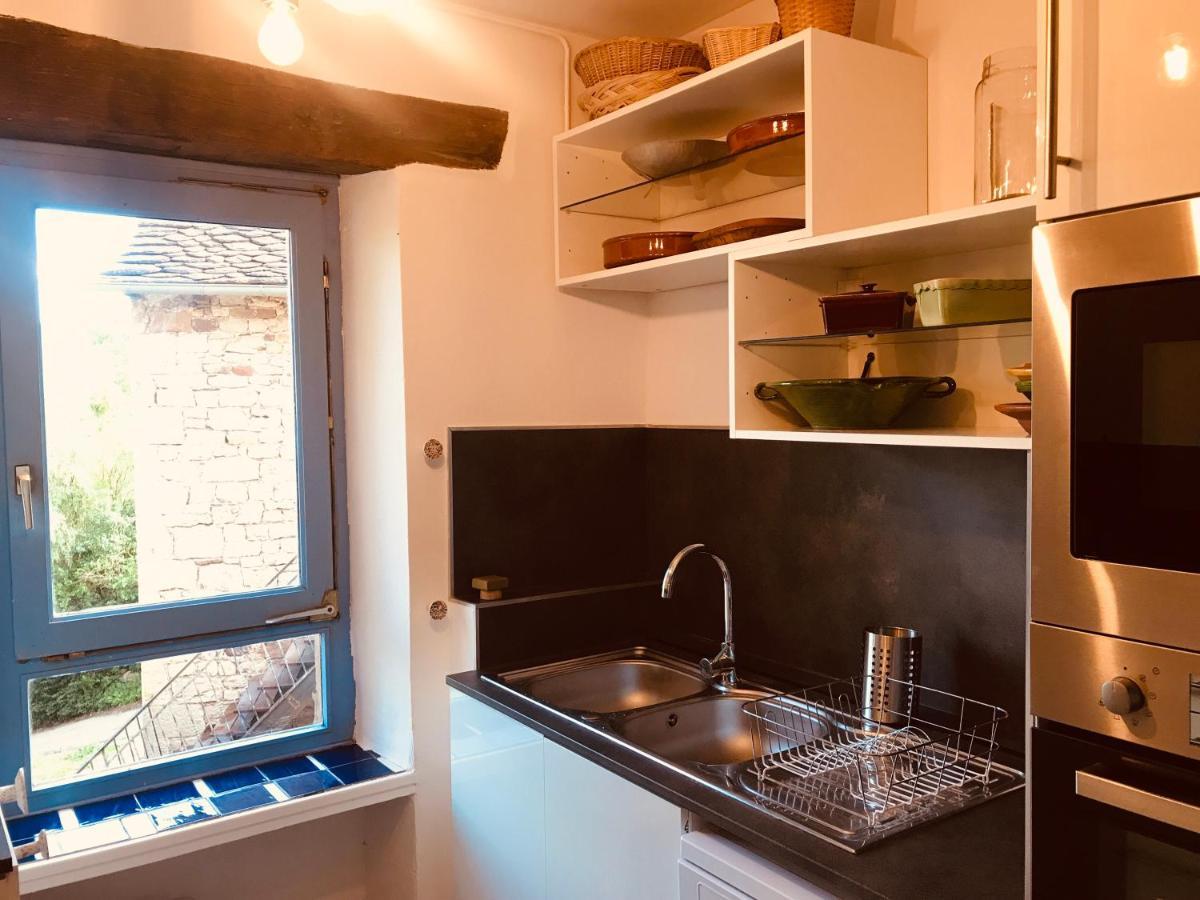 Maison De Famille Et D'Ami-E-S Valady Exteriör bild